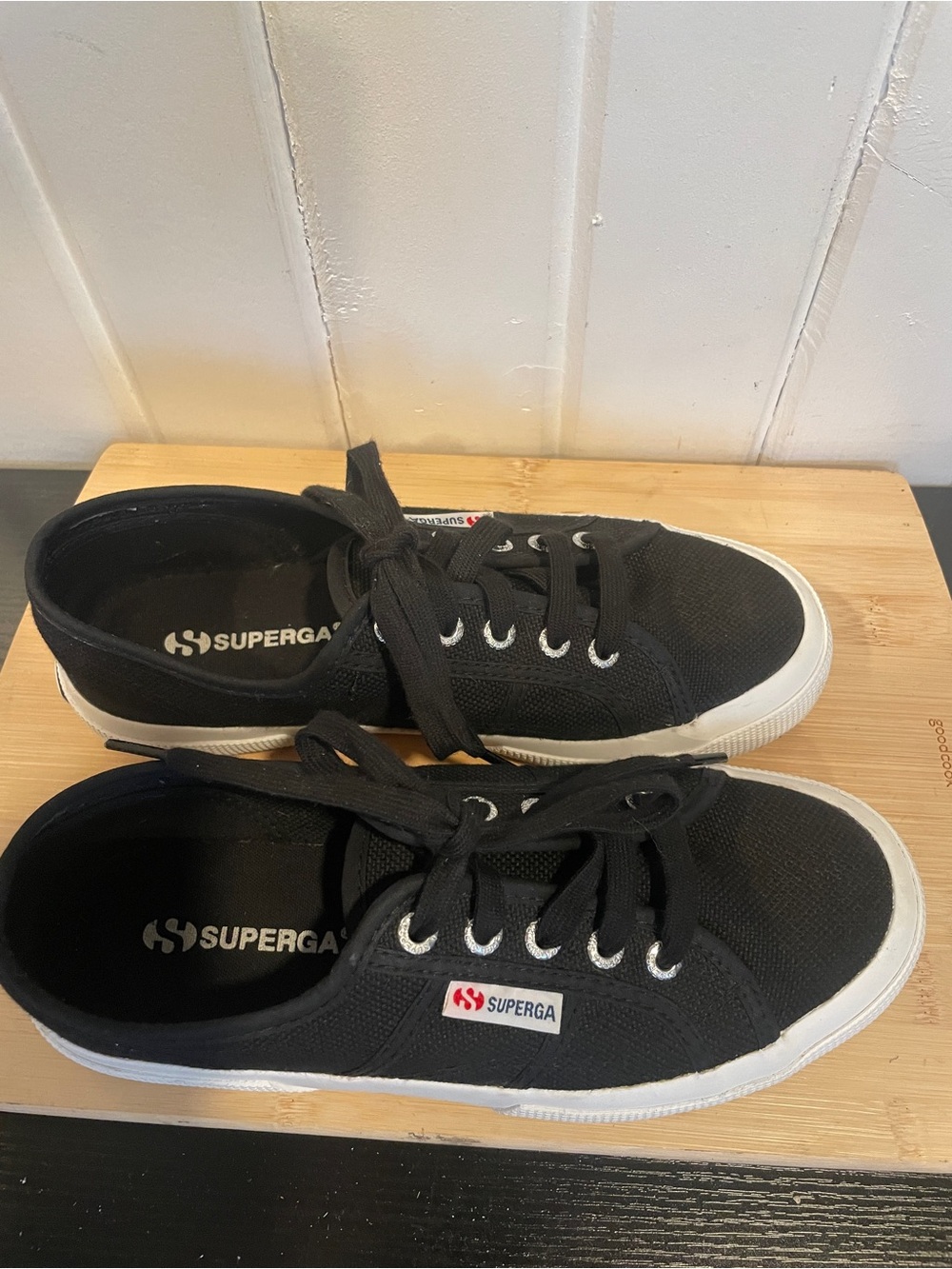 Superga Black Canvas Low-Top Sneakers Women’s size 7.5